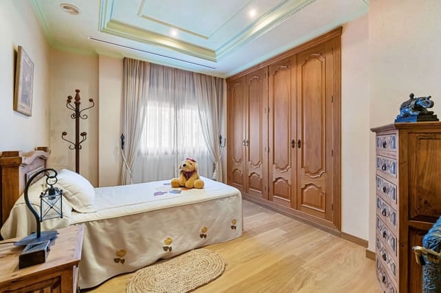 4 bedroom Villa for sale in Rafal with pool garage - € 697,998 (Ref: 9150612)