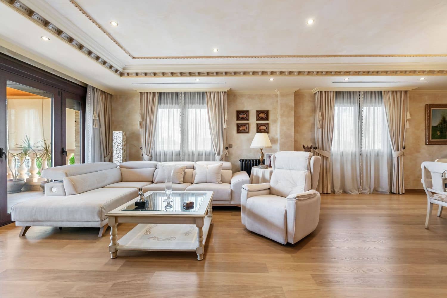 4 bedroom Villa for sale in Rafal with pool garage - € 697,998 (Ref: 9150612)