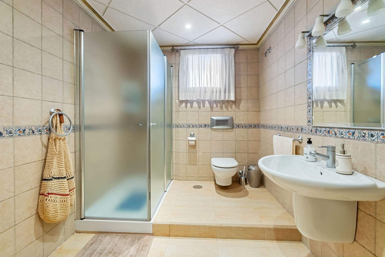 4 bedroom Villa for sale in Rafal with pool garage - € 697,998 (Ref: 9150612)