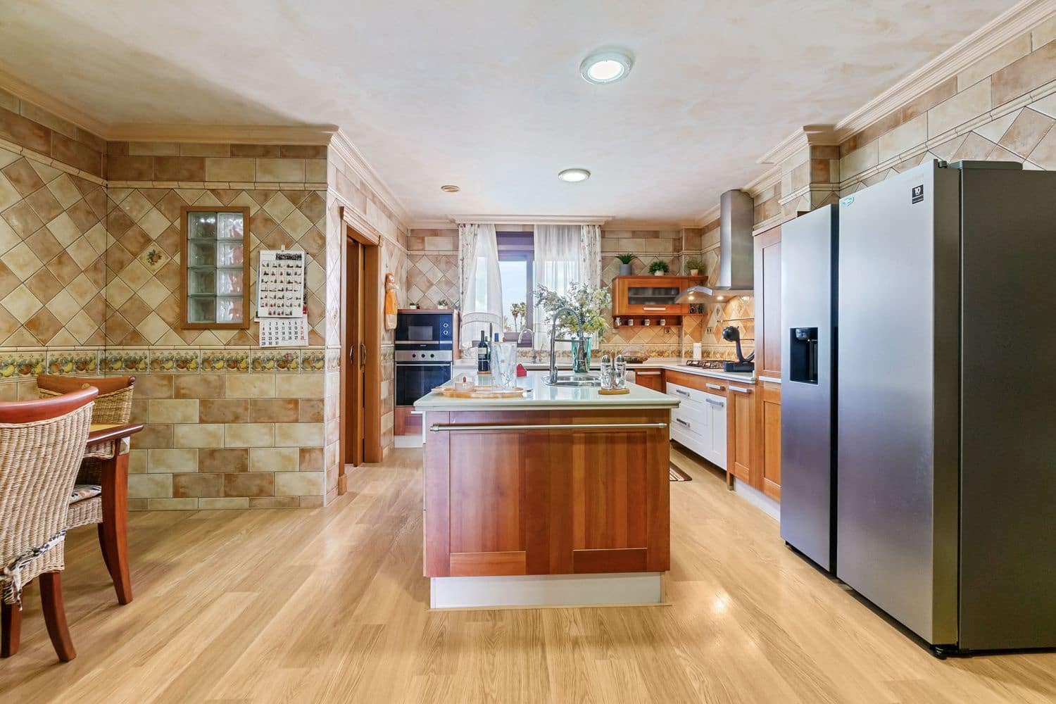 4 bedroom Villa for sale in Rafal with pool garage - € 697,998 (Ref: 9150612)