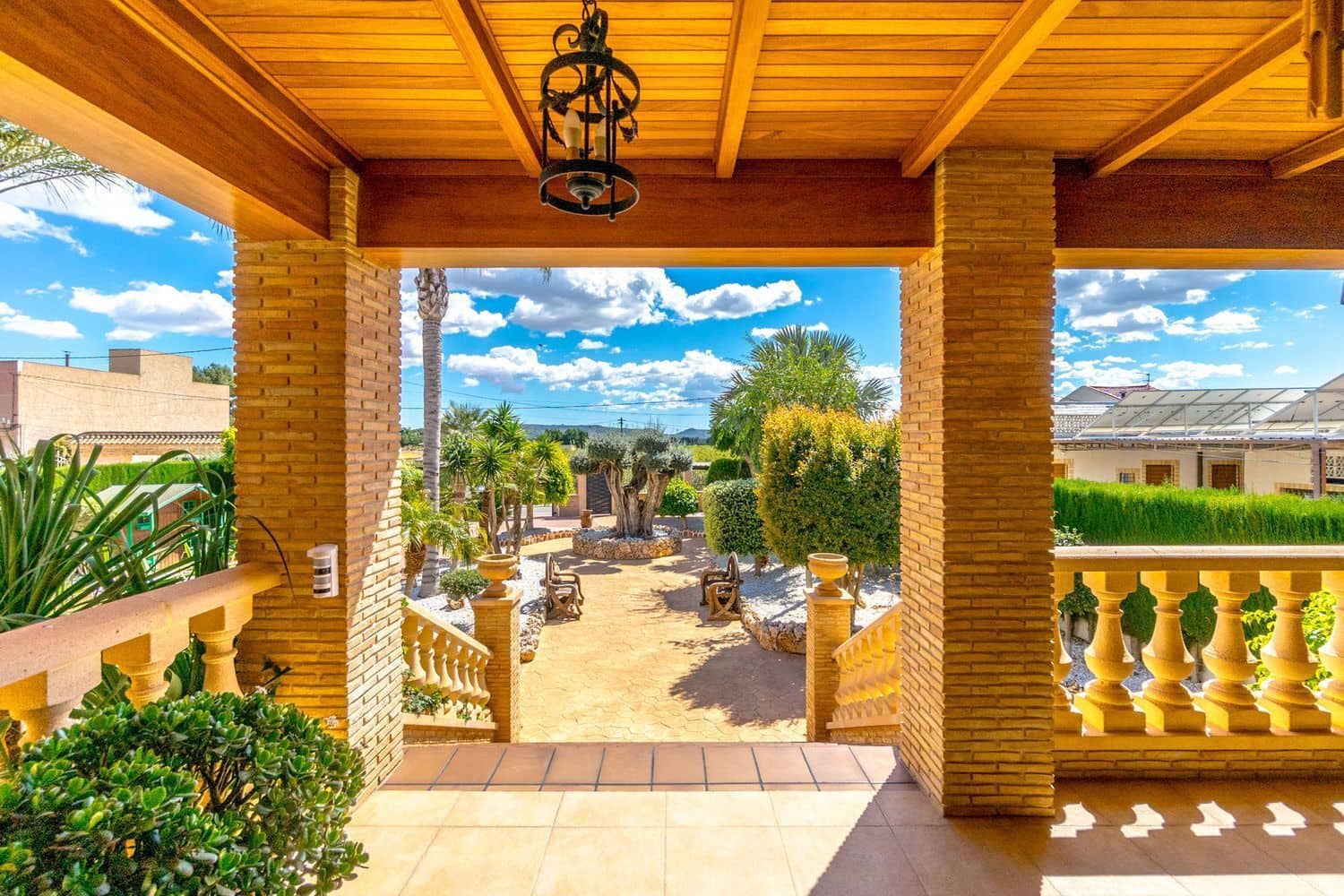 4 bedroom Villa for sale in Rafal with pool garage - € 697,998 (Ref: 9150612)