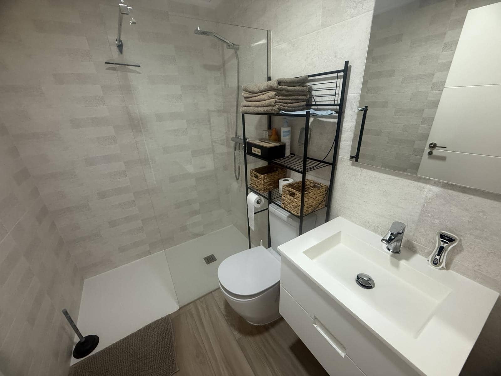 2 bedroom Apartment for sale in Vistabella with pool garage - € 274,950 (Ref: 9172301)