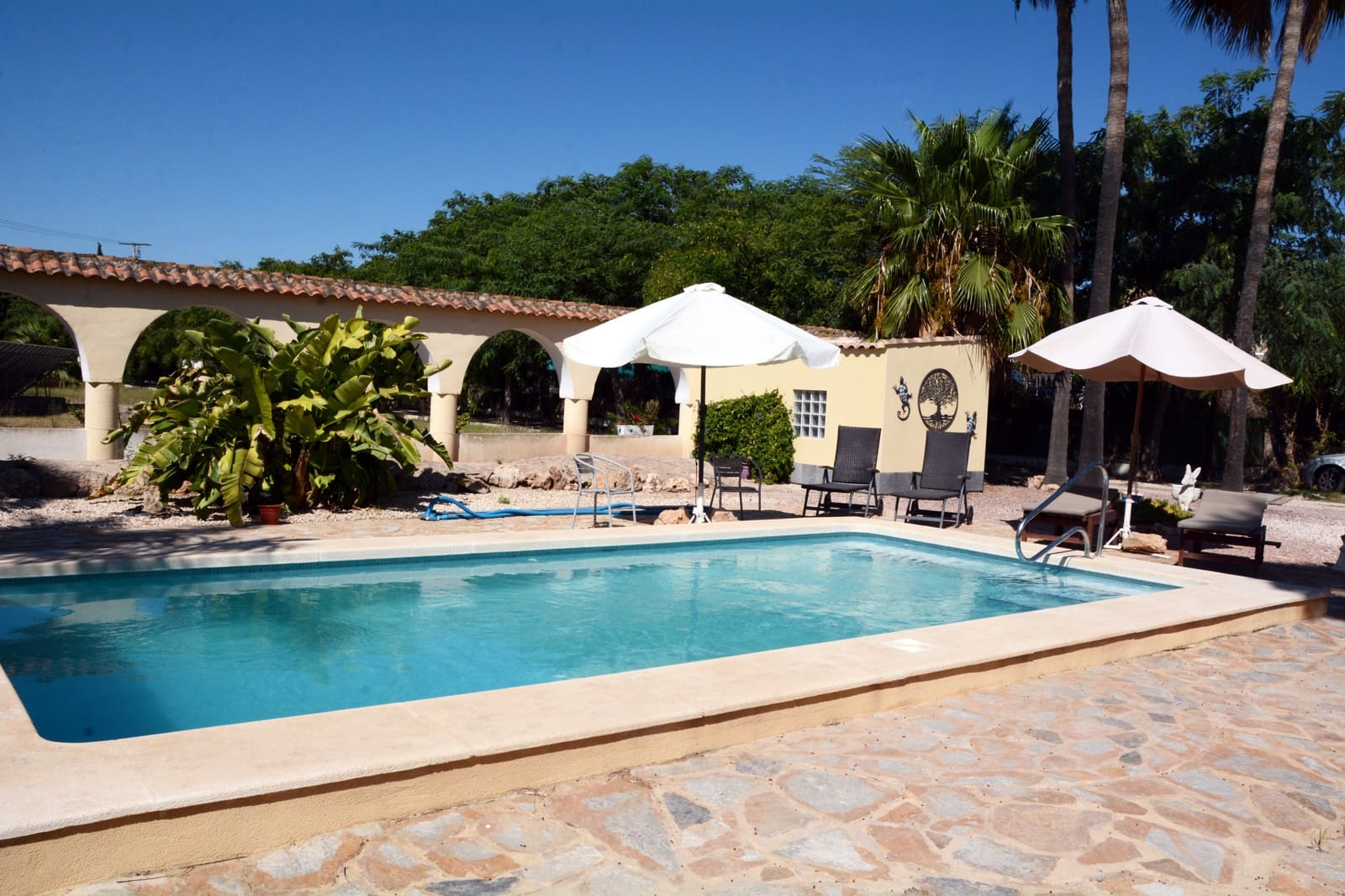 6 soveværelse Finca/Landehus til salg i Daya Vieja med swimmingpool garage - € 1.100.000 (Ref: 9201092)