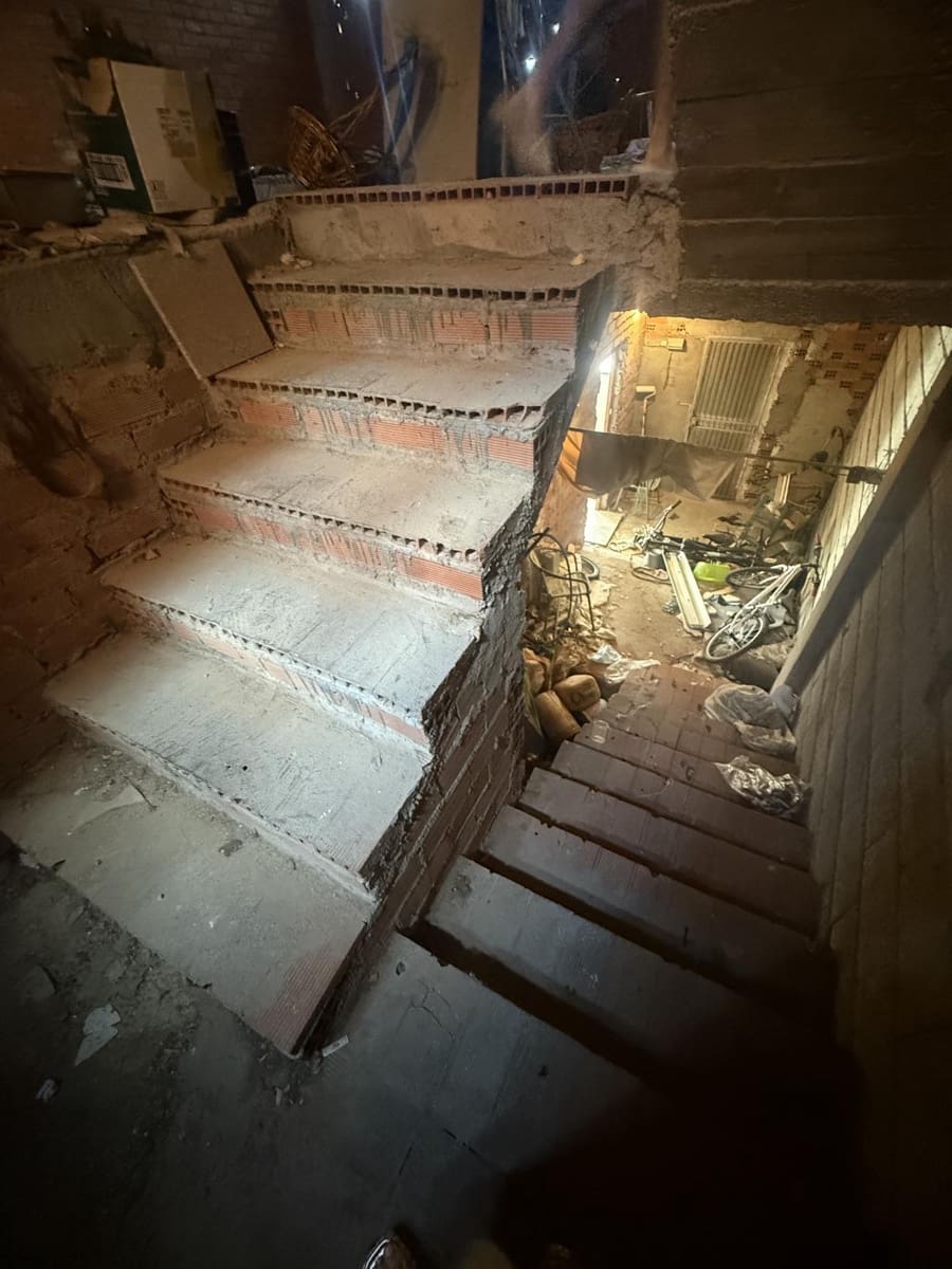 2 soveværelse Byhus til salg i La Romana med garage - € 90.000 (Ref: 9237777)