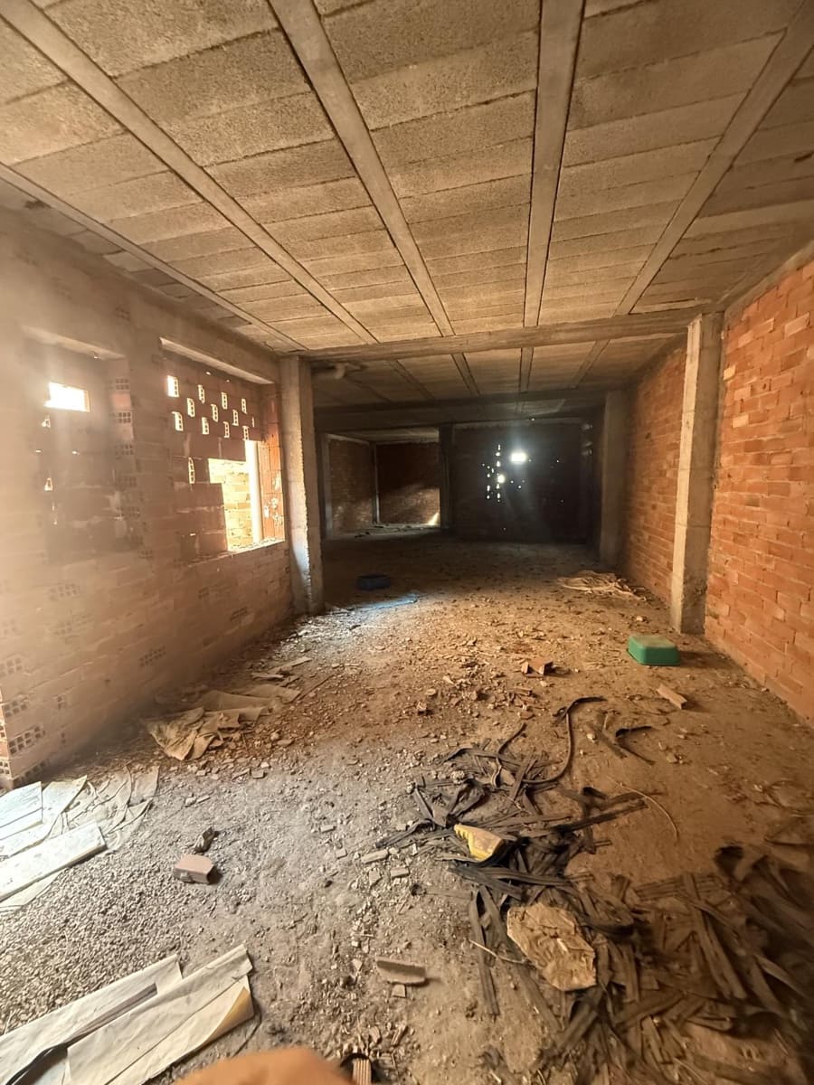 2 soveværelse Byhus til salg i La Romana med garage - € 90.000 (Ref: 9237777)