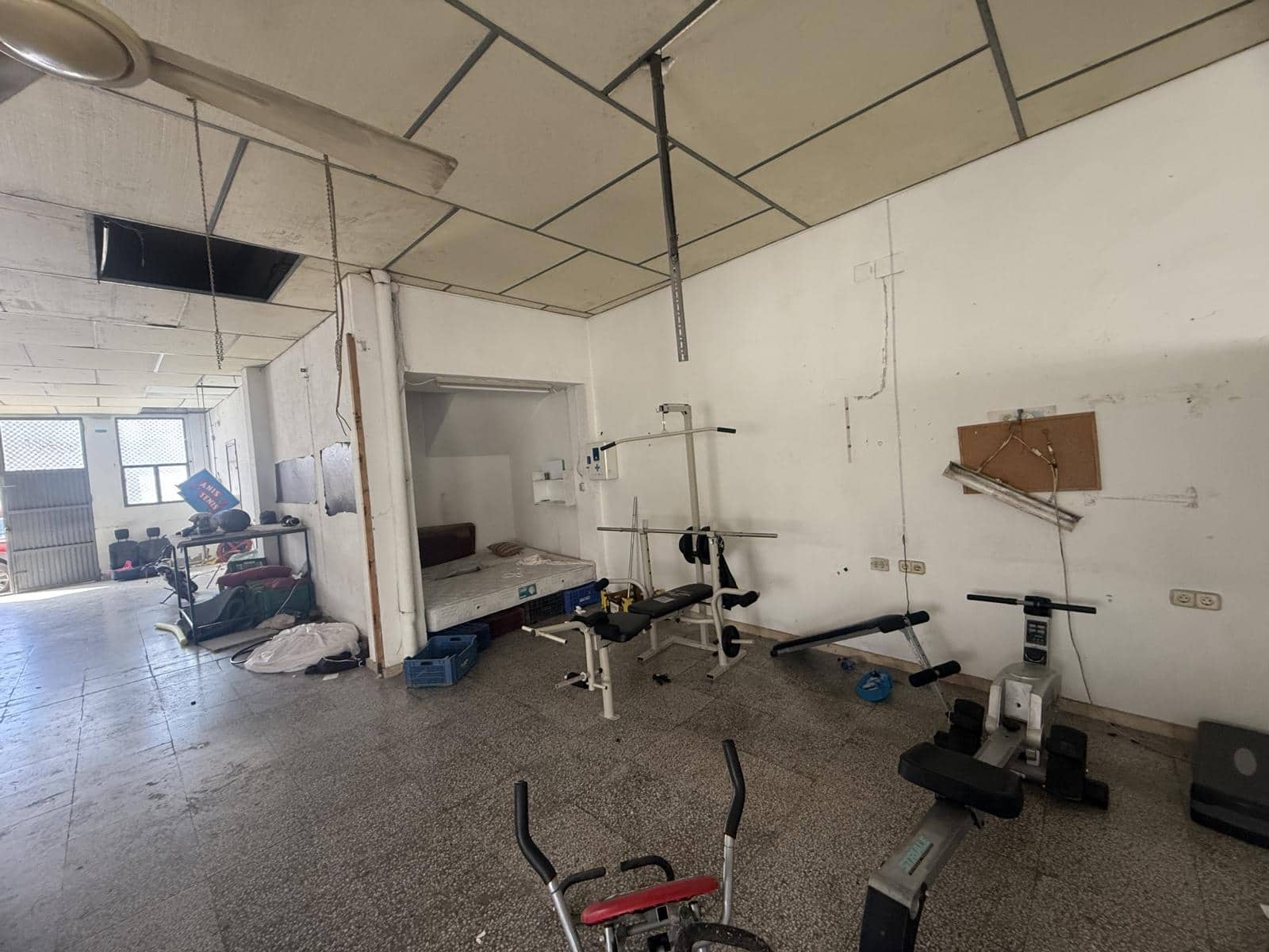 2 soveværelse Byhus til salg i La Romana med garage - € 90.000 (Ref: 9237777)