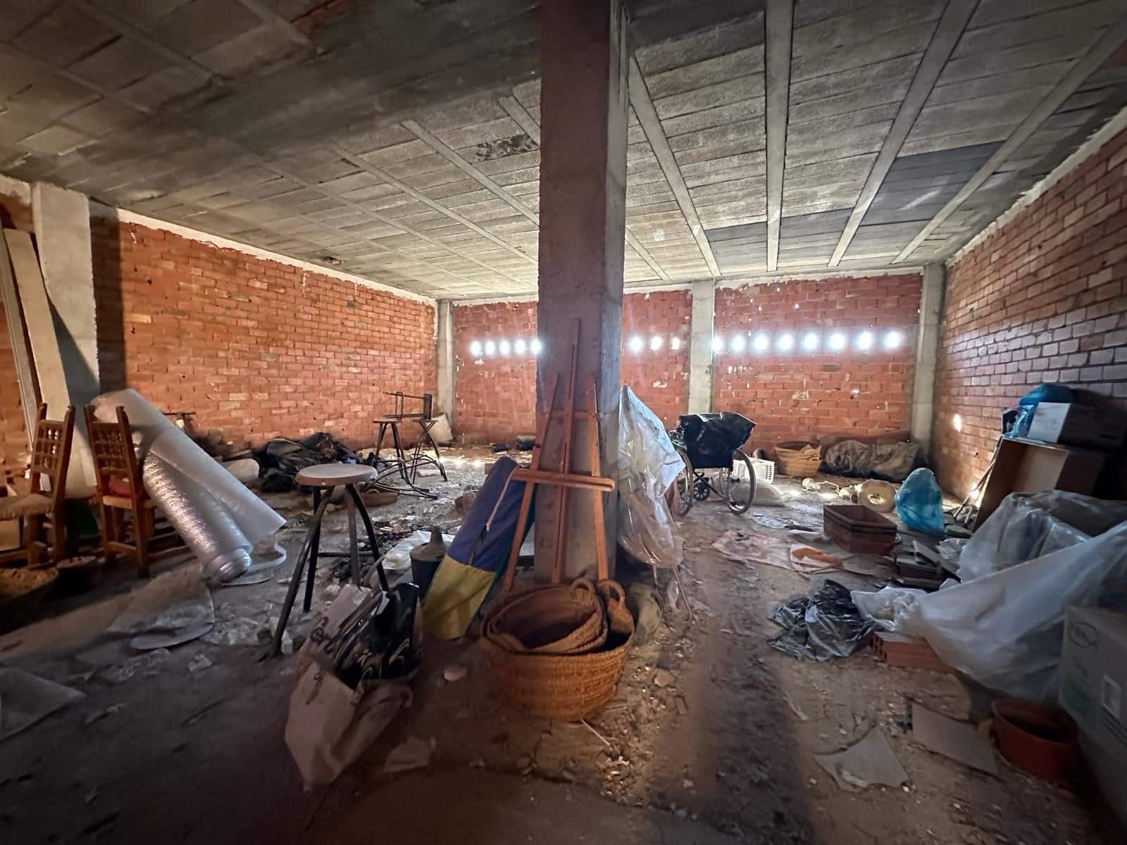 2 soveværelse Byhus til salg i La Romana med garage - € 90.000 (Ref: 9237777)