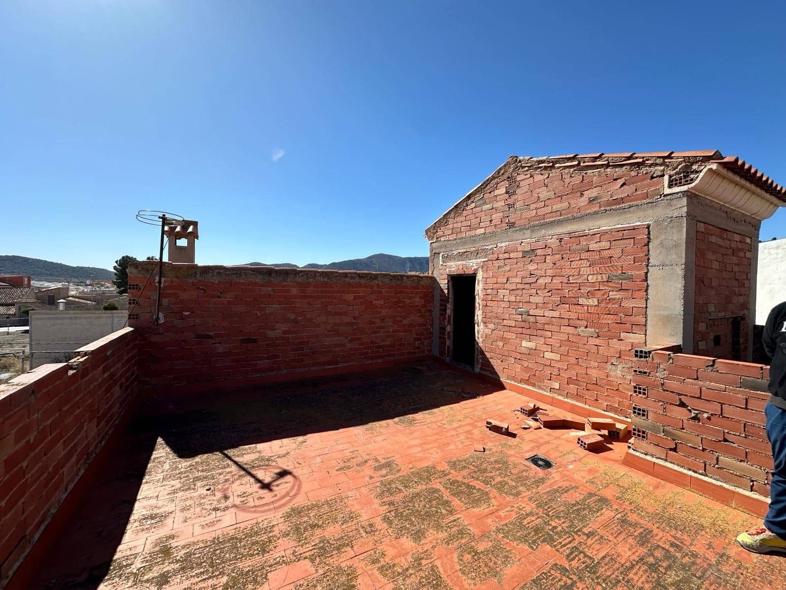 2 soveværelse Byhus til salg i La Romana med garage - € 90.000 (Ref: 9237777)