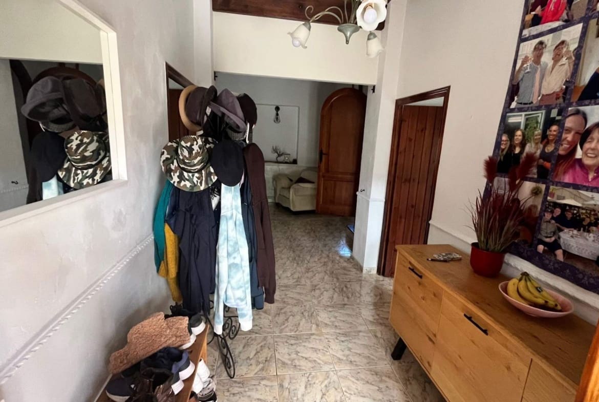 5 makuuhuone Maalaistalo myytävänä paikassa Abanilla mukana uima-altaan 
autotalli - 265 000 € (Ref: 9307074)