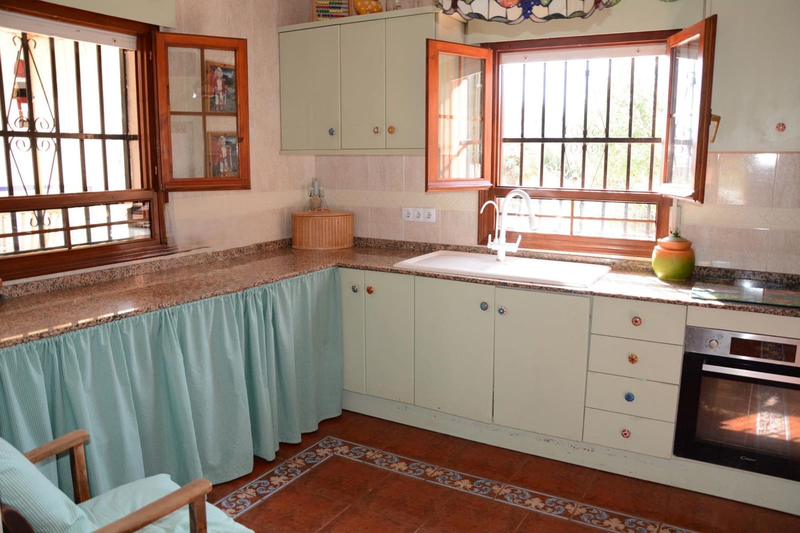 4 sypialnia Finka/Dom wiejski na sprzedaż w Daya Vieja z basenem garażem - 595 000 € (Ref: 9356905)