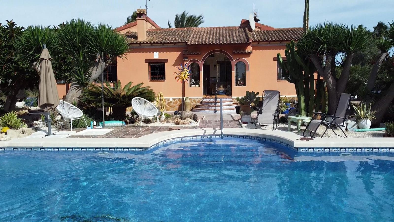 4 sypialnia Finka/Dom wiejski na sprzedaż w Daya Vieja z basenem garażem - 595 000 € (Ref: 9356905)