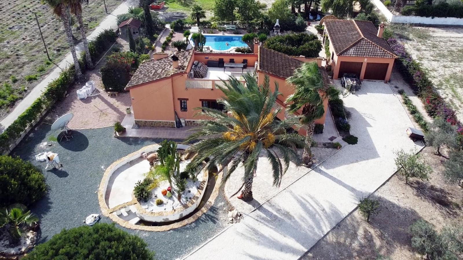 4 sypialnia Finka/Dom wiejski na sprzedaż w Daya Vieja z basenem garażem - 595 000 € (Ref: 9356905)