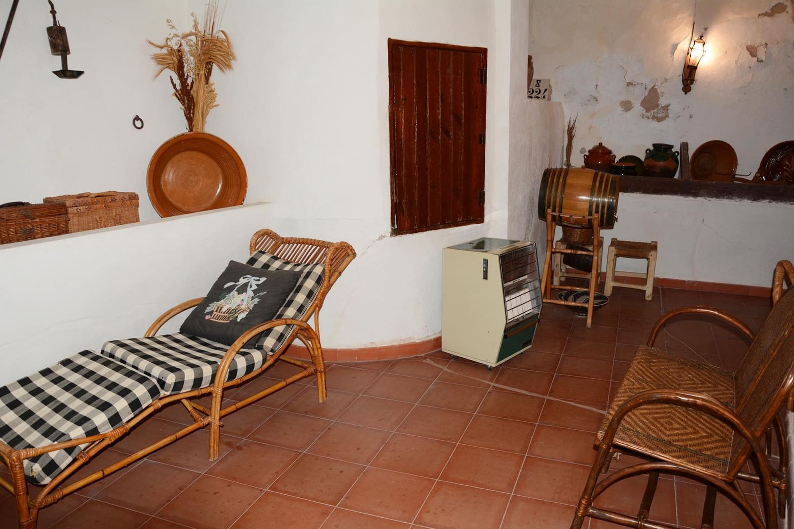 6 bedroom Finca/Country House for sale in Monovar / Monover with garage - € 599,950 (Ref: 9490002)