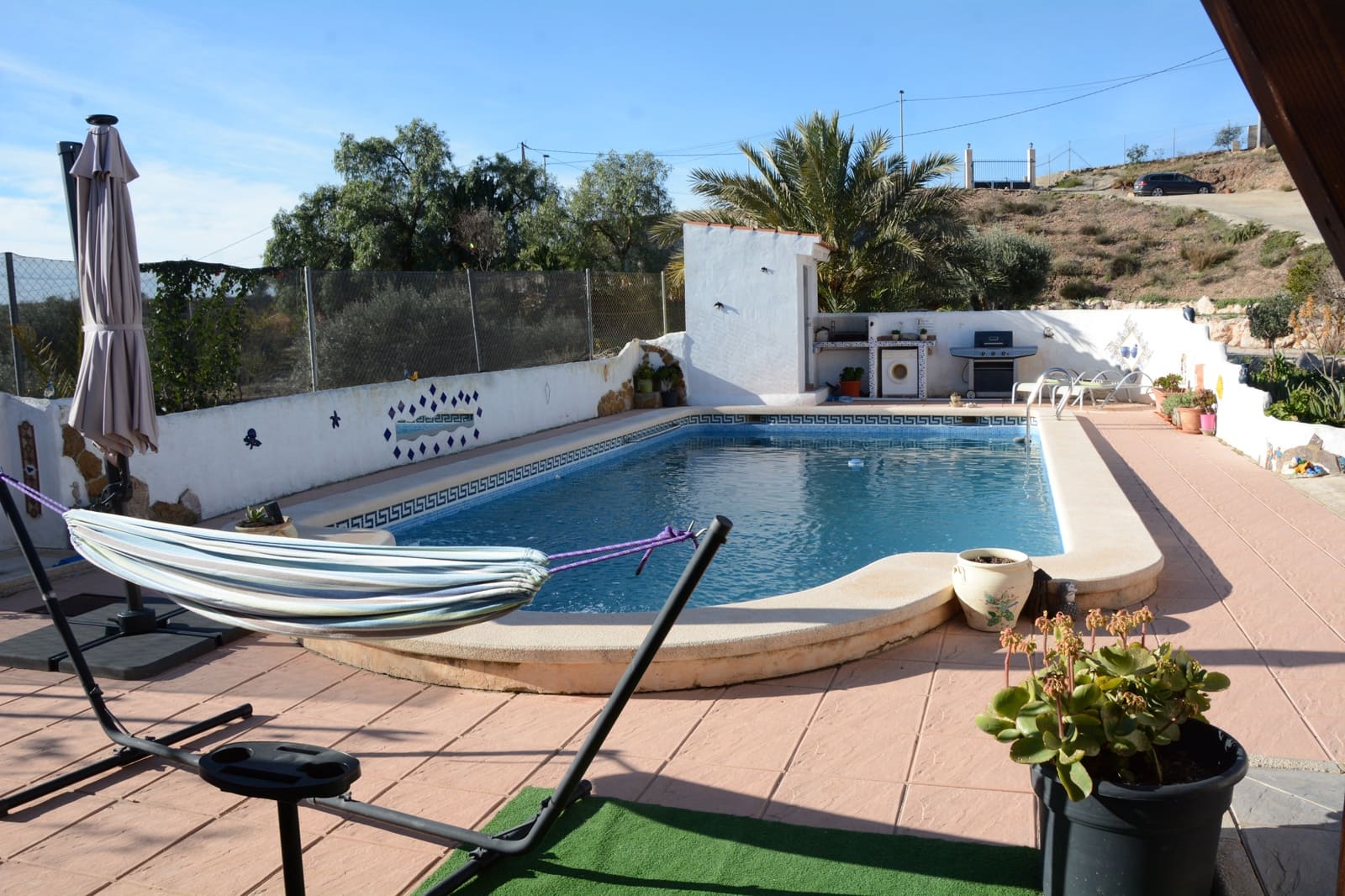 3 makuuhuone Huvila myytävänä paikassa Abanilla mukana uima-altaan 
autotalli - 349 000 € (Ref: 9498013)