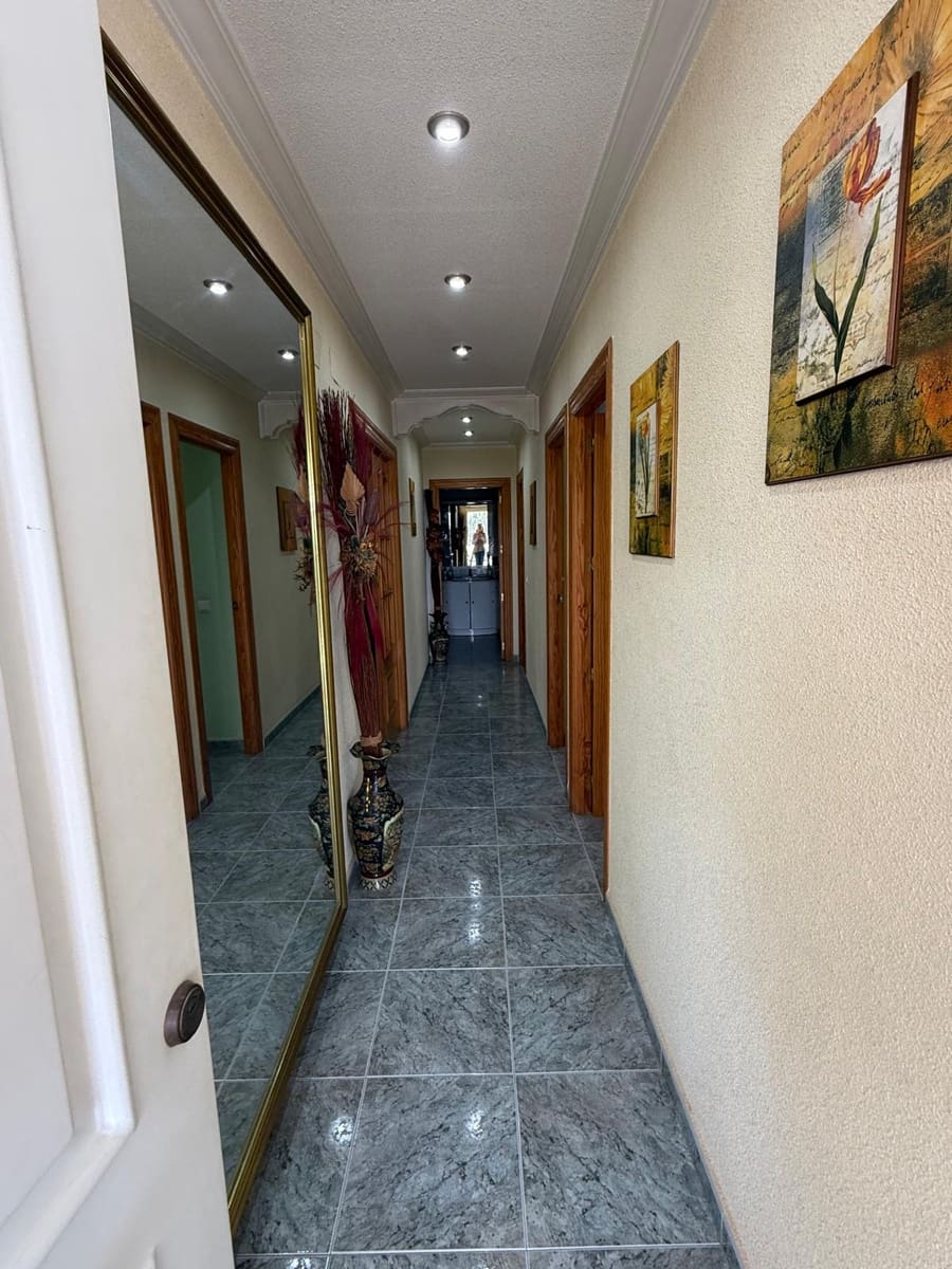 4 Zimmer Villa zu verkaufen in La Romana mit Pool Garage - 320.000 € (Ref: 9743020)