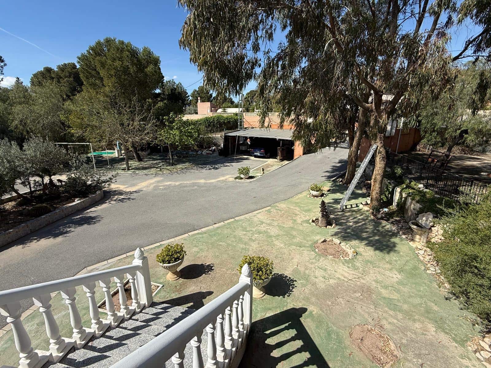 4 Zimmer Villa zu verkaufen in La Romana mit Pool Garage - 320.000 € (Ref: 9743020)