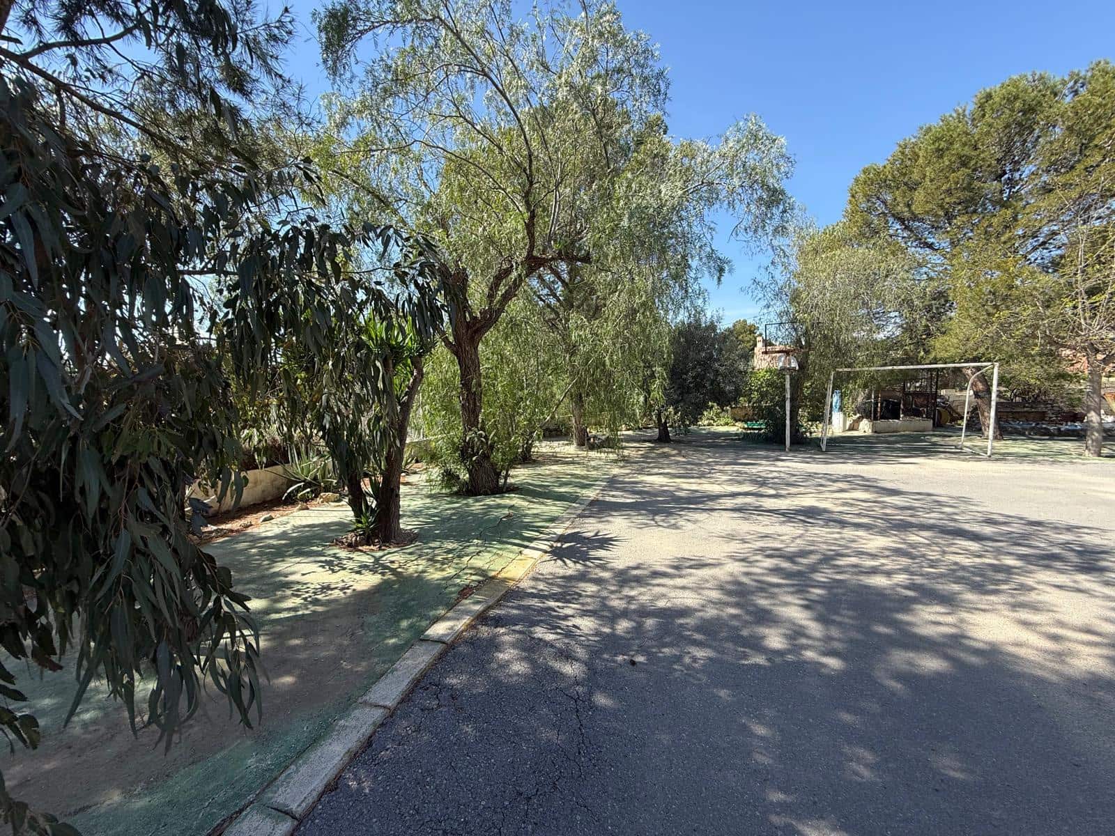 4 Zimmer Villa zu verkaufen in La Romana mit Pool Garage - 320.000 € (Ref: 9743020)