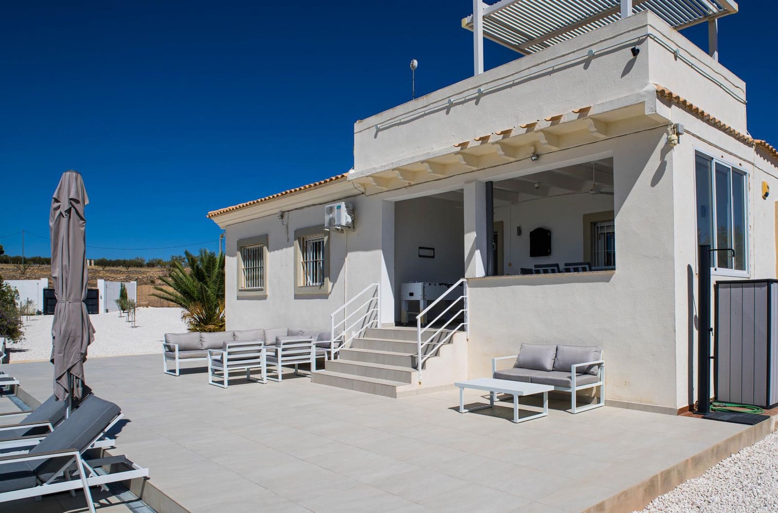 3 camera da letto Villa in vendita in Pinoso con piscina garage - 349.995 € (Rif: 9769918)