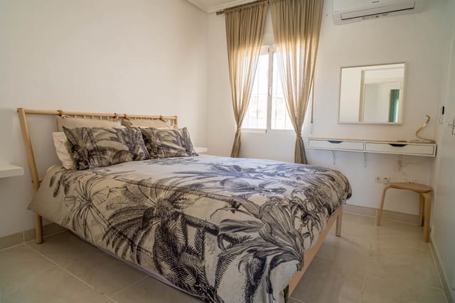 3 camera da letto Villa in vendita in Pinoso con piscina garage - 349.995 € (Rif: 9769918)