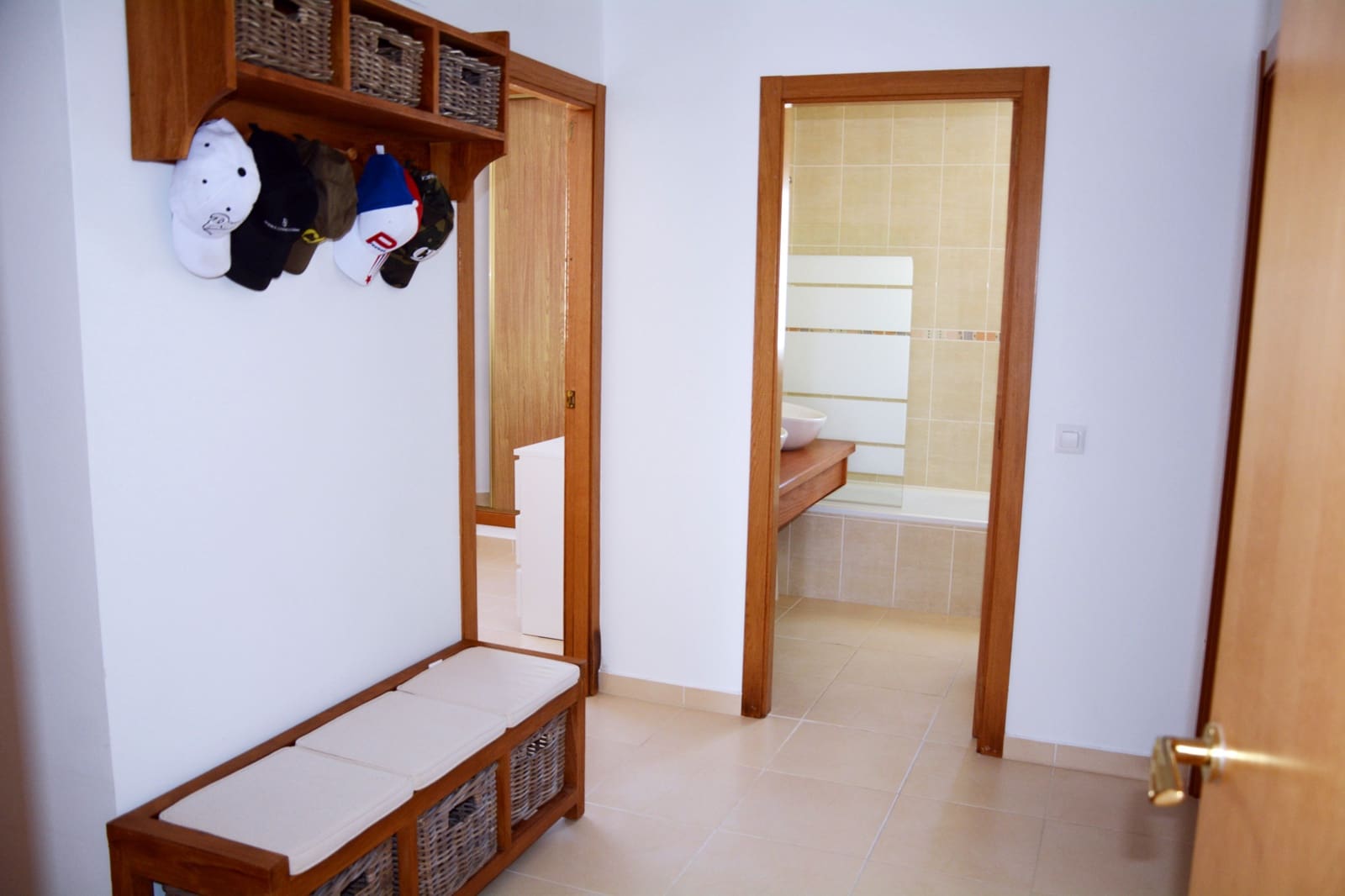 5 bedroom Villa for sale in Petrel / Petrer with pool garage - € 649,500 (Ref: 9841797)
