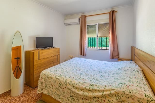 5 chambre Villa/Maison à vendre à Pinoso avec piscine garage - 274 999 € (Ref: 9950522)
