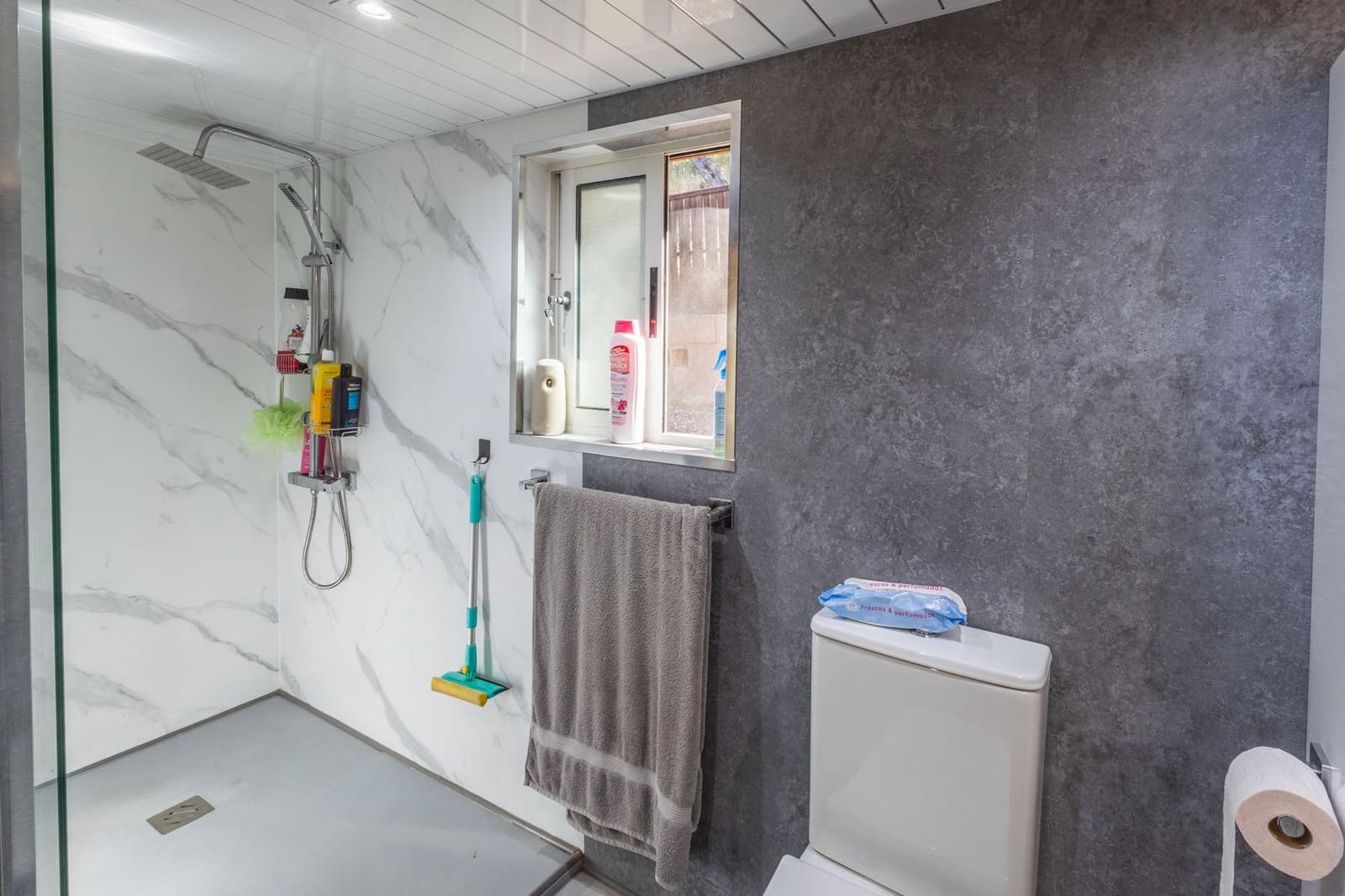 3 soveværelse Træhus til salg i San Miguel de Salinas med swimmingpool garage - € 329.999 (Ref: 9953202)