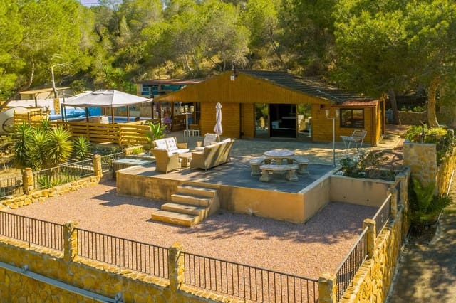 3 soveværelse Træhus til salg i San Miguel de Salinas med swimmingpool garage - € 329.999 (Ref: 9953202)