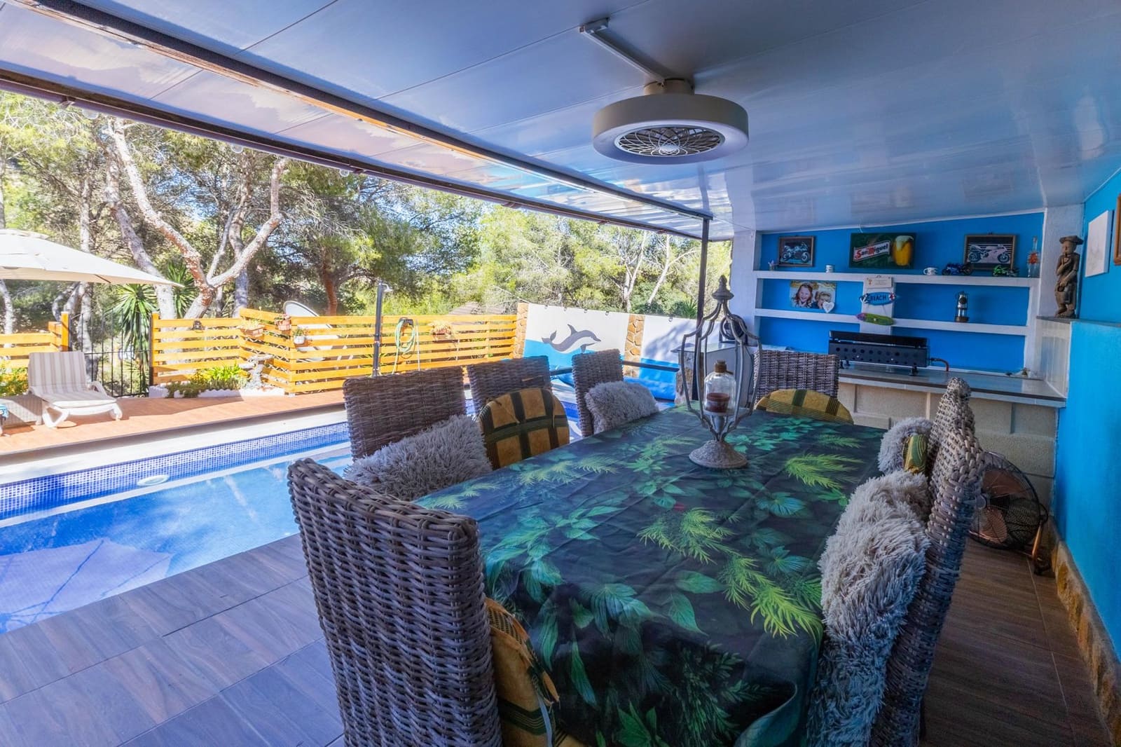 3 soveværelse Træhus til salg i San Miguel de Salinas med swimmingpool garage - € 329.999 (Ref: 9953202)