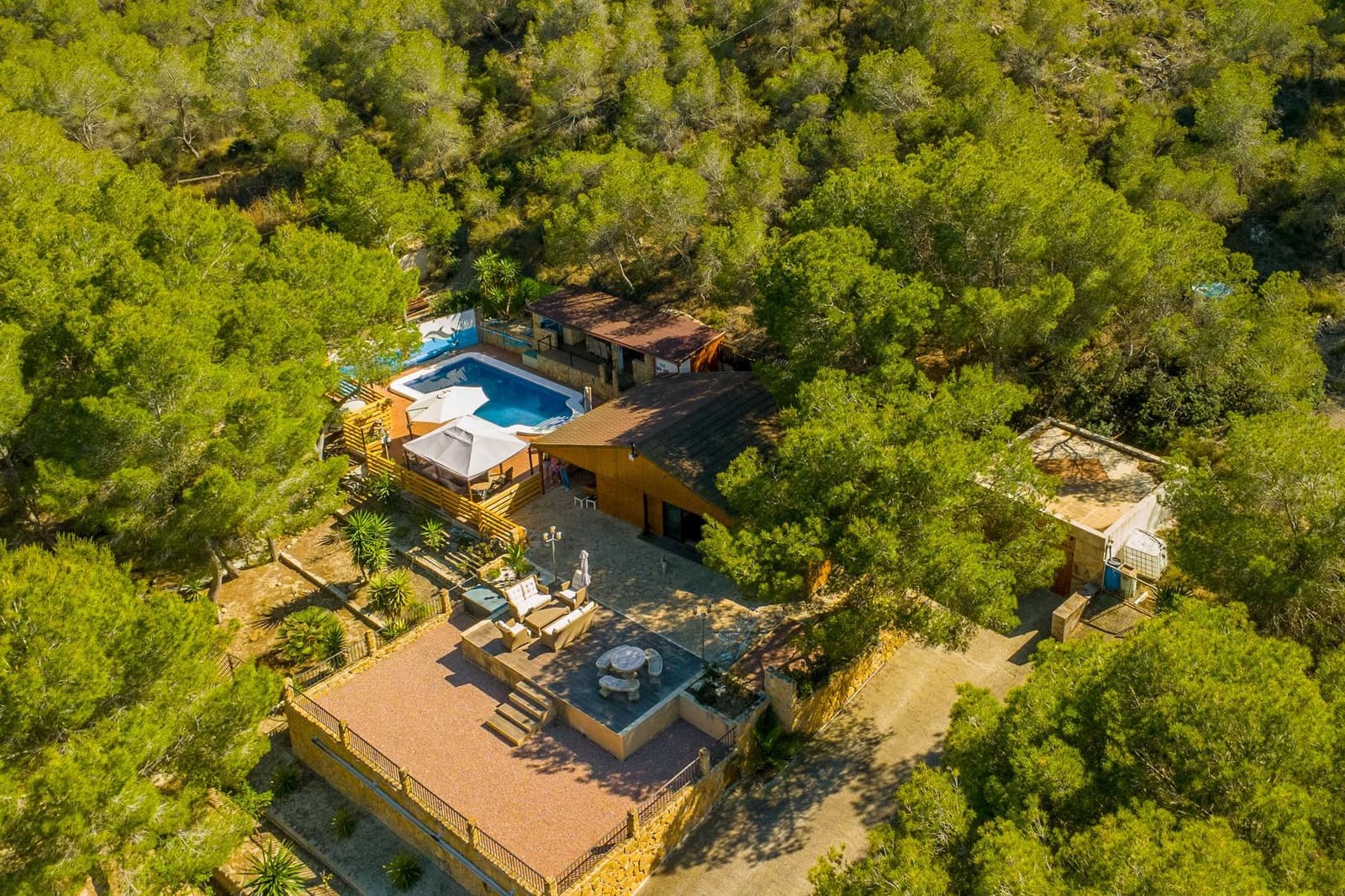 3 soveværelse Træhus til salg i San Miguel de Salinas med swimmingpool garage - € 329.999 (Ref: 9953202)