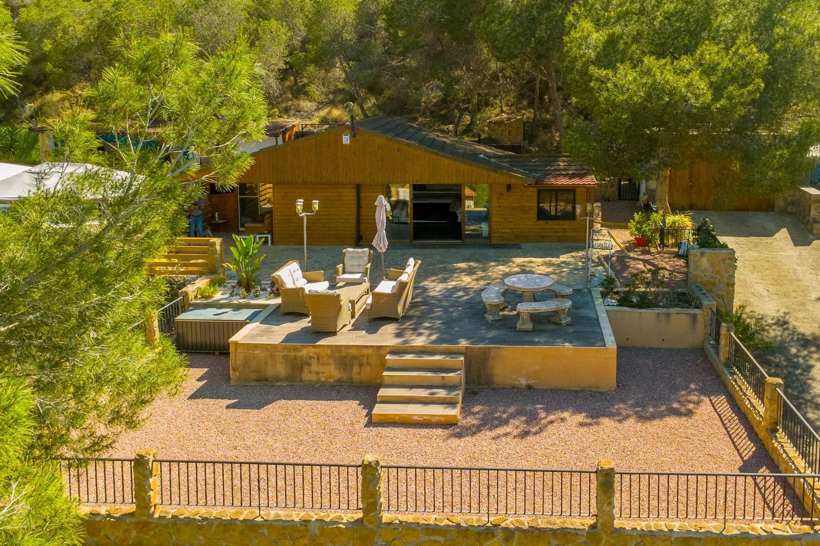 3 soveværelse Træhus til salg i San Miguel de Salinas med swimmingpool garage - € 329.999 (Ref: 9953202)