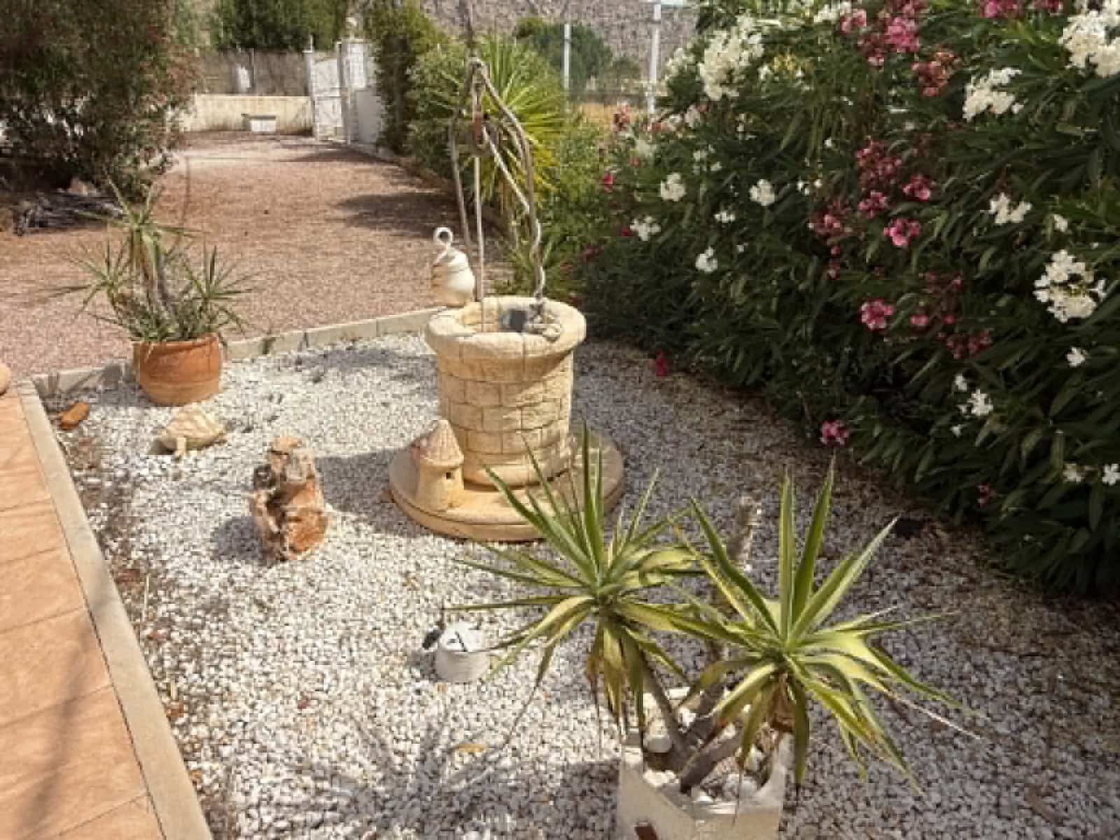 4 bedroom Finca/Country House for sale in La Romana with pool garage - € 274,950 (Ref: 9968407)