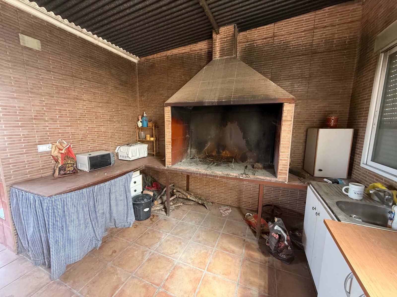 4 bedroom Finca/Country House for sale in La Romana with pool garage - € 274,950 (Ref: 9968407)