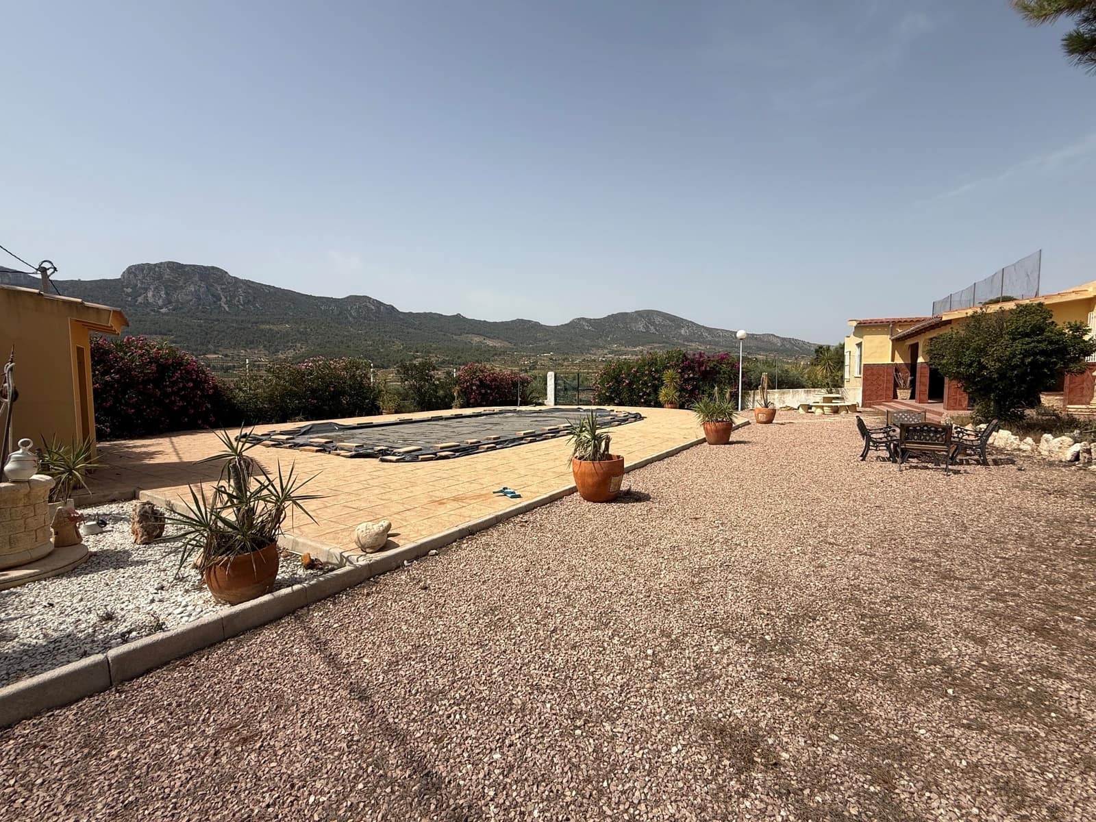 4 bedroom Finca/Country House for sale in La Romana with pool garage - € 274,950 (Ref: 9968407)