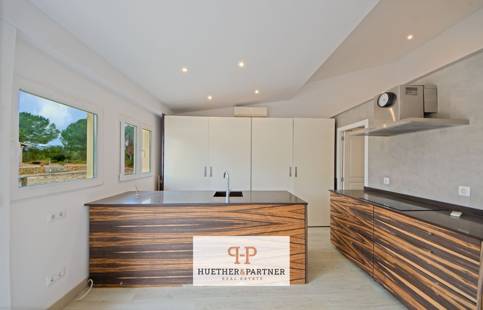 7 Zimmer Finca/Landgut zu verkaufen in Santa Maria del Cami mit Pool - 1.400.000 € (Ref: 10111275)
