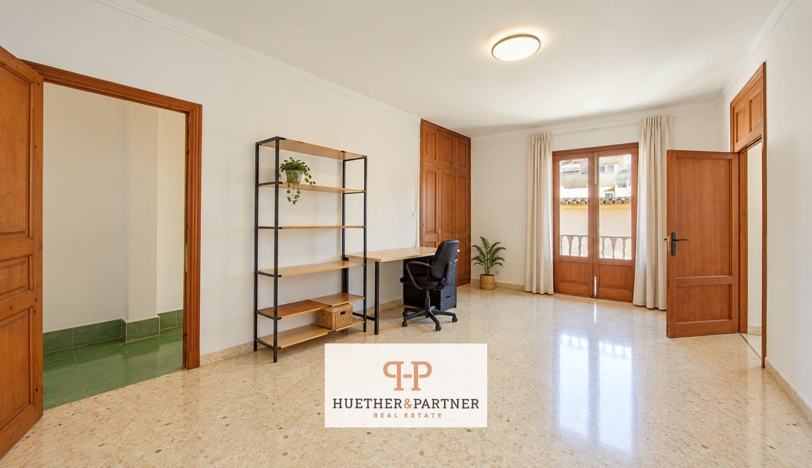 4 bedroom Terraced Villa for sale in Manacor with garage - € 669,000 (Ref: 10121191)