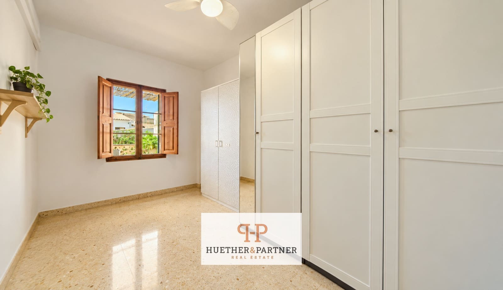 4 bedroom Terraced Villa for sale in Manacor with garage - € 669,000 (Ref: 10121191)