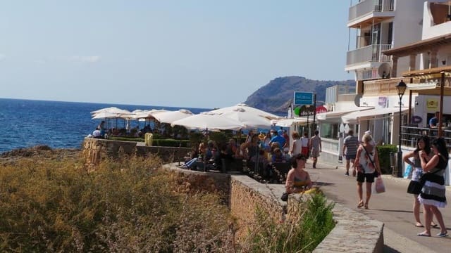 3 quarto Apartamento para arrendar em Cala Ratjada, Capdepera - 1 500 € (Ref: 10148389)