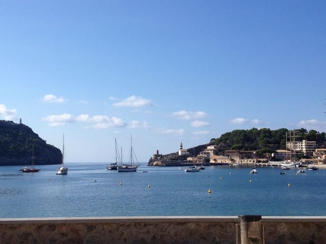 3 bedroom Flat for rent in Cala Ratjada, Capdepera - € 1,900 (Ref: 10148389)