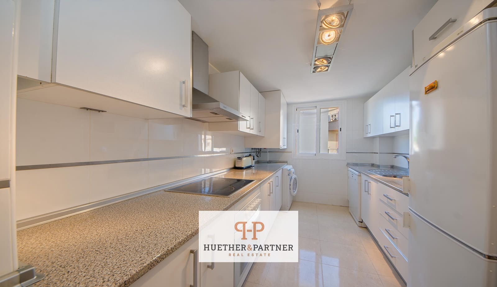 2 soverom Leilighet til salgs i Calas de Mallorca med svømmebasseng garasje - € 329 000 (Ref: 10170242)