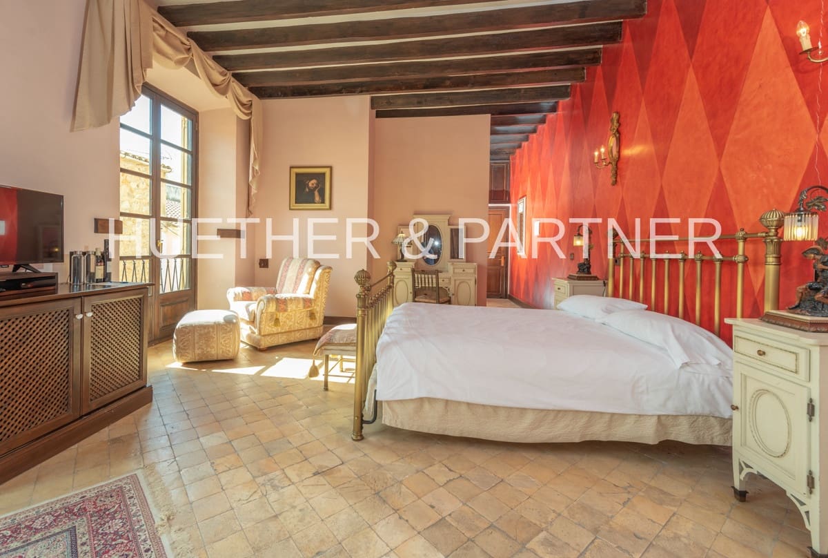 8 soverom Hus til salgs i Arta - € 3 400 000 (Ref: 5810965)