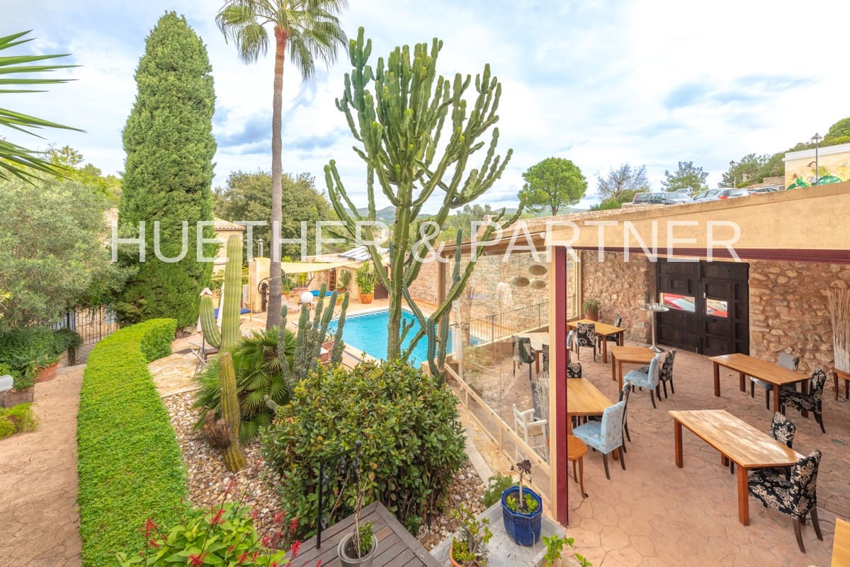 8 soverom Hus til salgs i Arta - € 3 400 000 (Ref: 5810965)