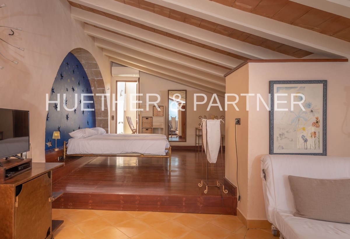 8 soverom Hus til salgs i Arta - € 3 400 000 (Ref: 5810965)