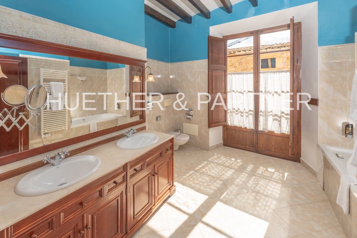 8 soverom Hus til salgs i Arta - € 3 400 000 (Ref: 5810965)