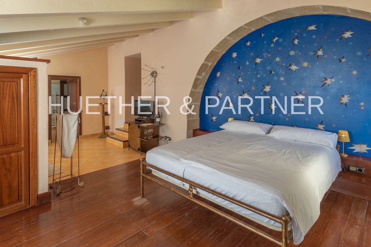 8 soverom Hus til salgs i Arta - € 3 400 000 (Ref: 5810965)