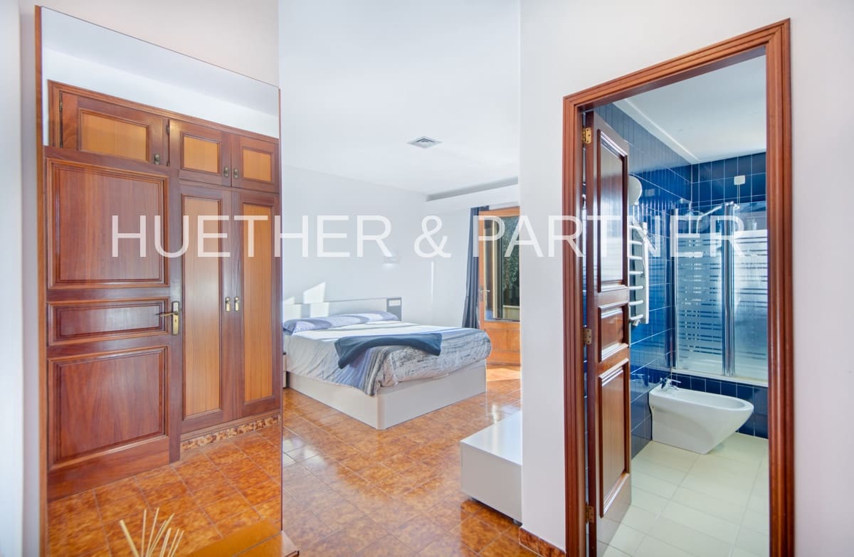 5 bedroom Townhouse for sale in Portocristo / Port de Manacor - € 1,350,000 (Ref: 8141359)