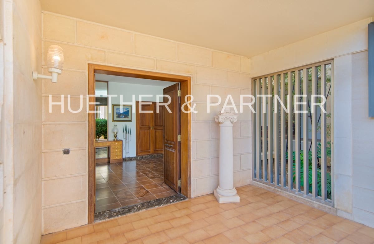 5 bedroom Townhouse for sale in Portocristo / Port de Manacor - € 1,350,000 (Ref: 8141359)