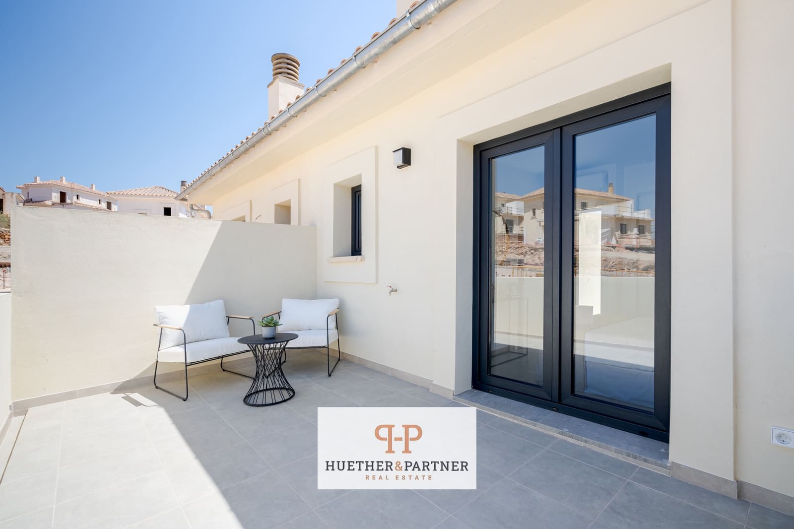 3 sypialnia Dom na sprzedaż w Cala Romantica z basenem garażem - 452 423 € (Ref: 8435200)