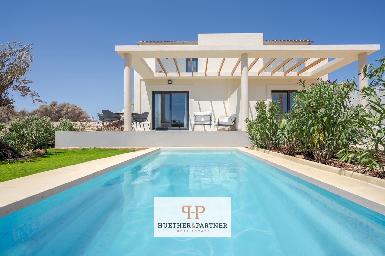 3 sypialnia Dom na sprzedaż w Cala Romantica z basenem garażem - 452 423 € (Ref: 8435200)