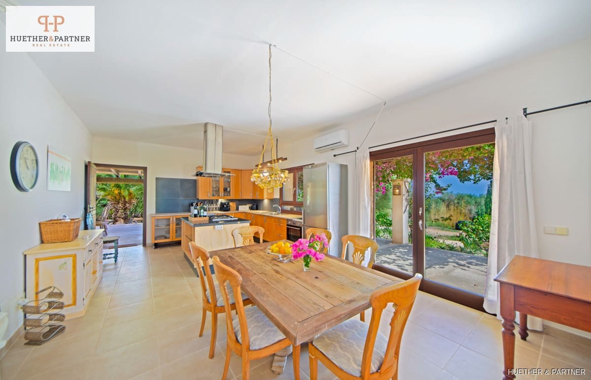 6 bedroom Finca/Country House for sale in Sant Llorenc des Cardassar - € 2,160,000 (Ref: 8495886)