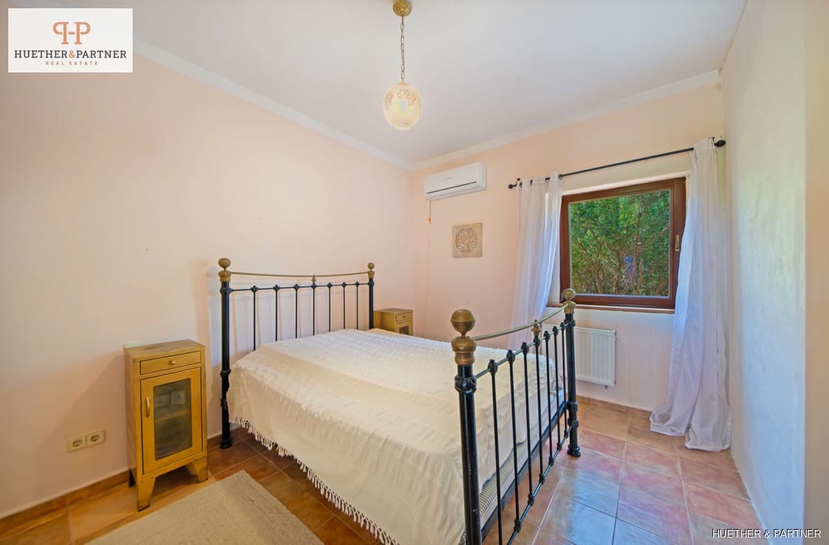 6 bedroom Finca/Country House for sale in Sant Llorenc des Cardassar - € 2,160,000 (Ref: 8495886)